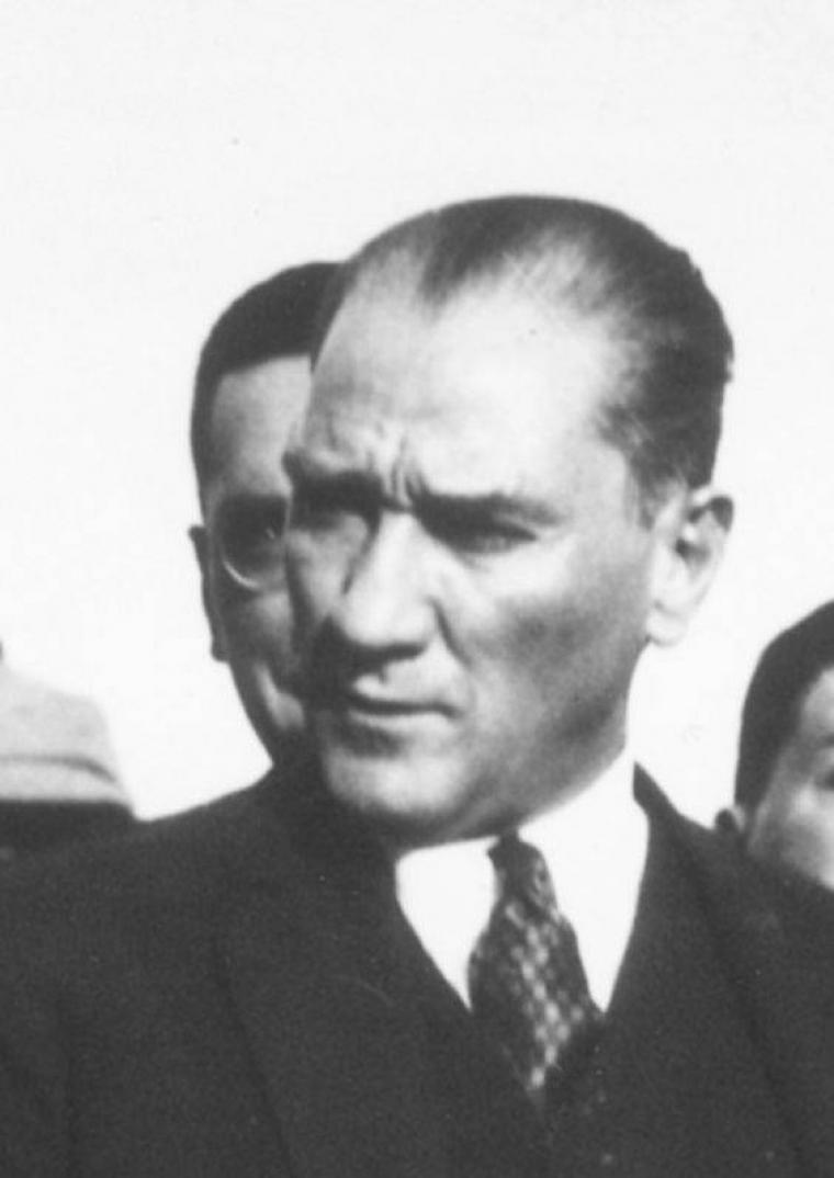 ATATÜRK'ÜN BİRBİRİNDEN GÜZEL FOTOĞRAFLARI 297