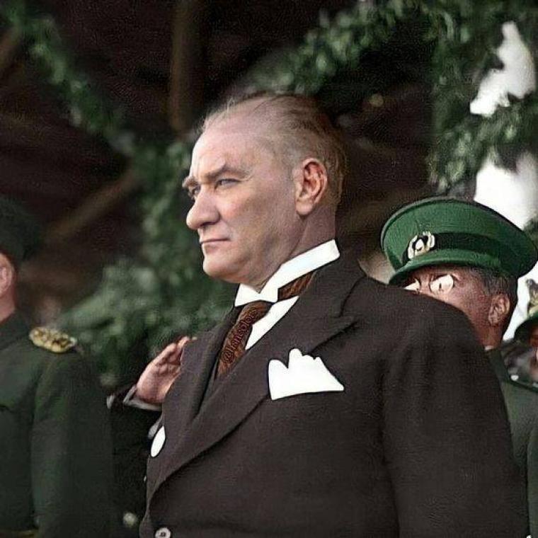 ATATÜRK'ÜN BİRBİRİNDEN GÜZEL FOTOĞRAFLARI 243