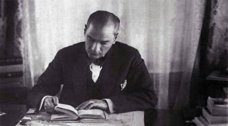 ATATÜRK'ÜN BİRBİRİNDEN GÜZEL FOTOĞRAFLARI 295