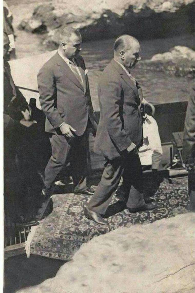 ATATÜRK'ÜN BİRBİRİNDEN GÜZEL FOTOĞRAFLARI 283