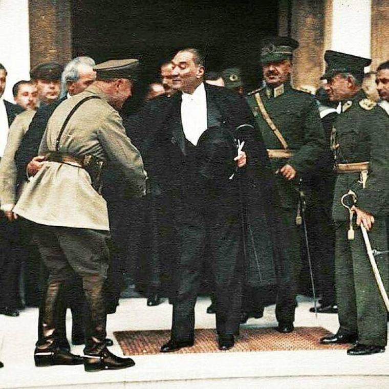 ATATÜRK'ÜN BİRBİRİNDEN GÜZEL FOTOĞRAFLARI 192