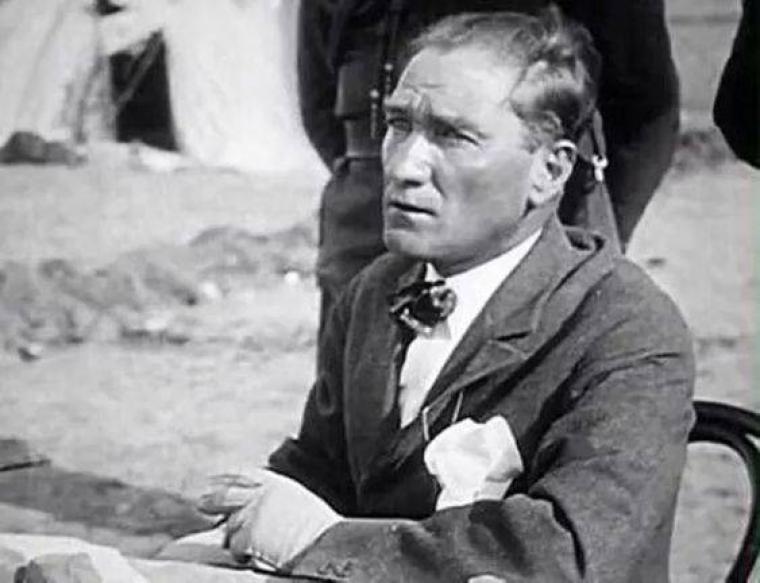 ATATÜRK'ÜN BİRBİRİNDEN GÜZEL FOTOĞRAFLARI 274