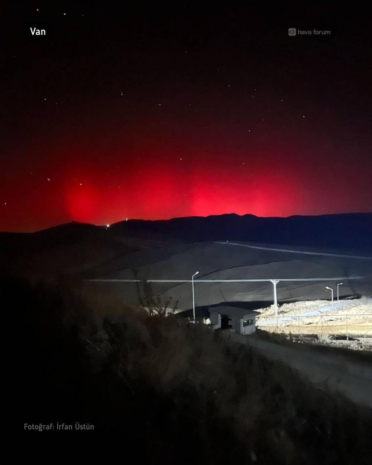 Avrupa’da tarihi gece! Türkiye dahil birçok ülkede Kuzey Işıkları görüldü 3