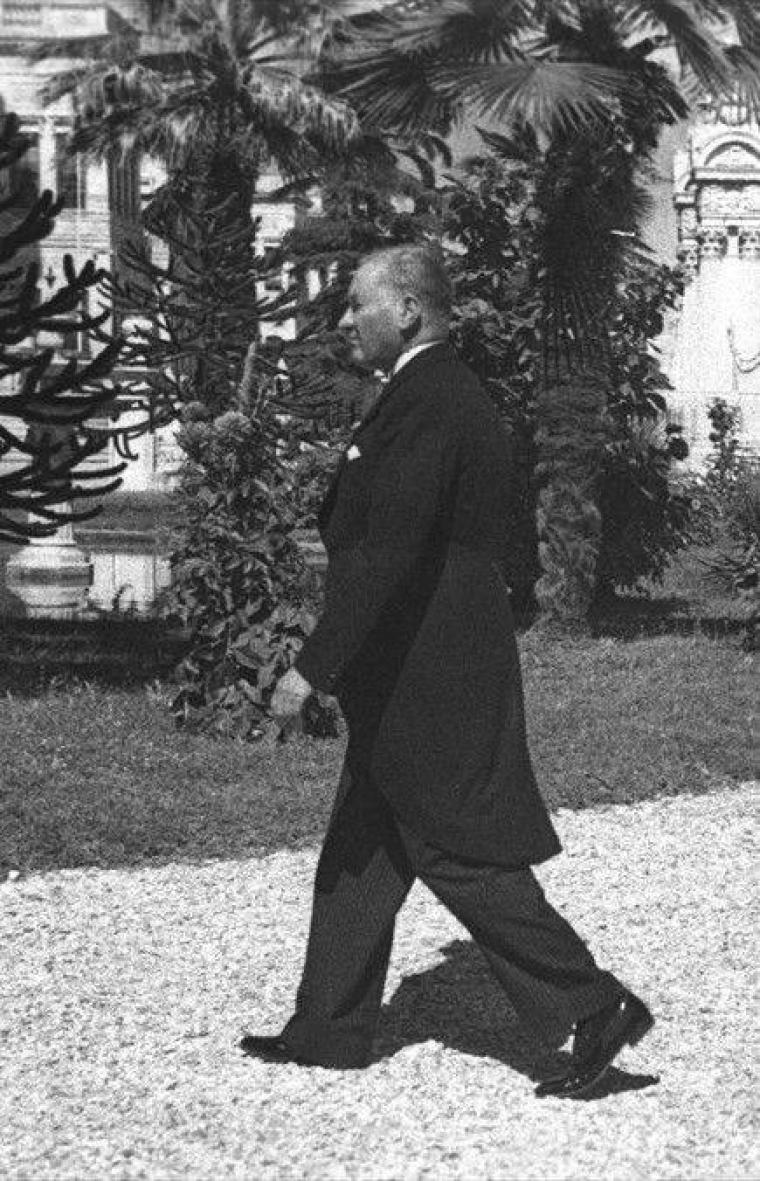 ATATÜRK'ÜN BİRBİRİNDEN GÜZEL FOTOĞRAFLARI 112