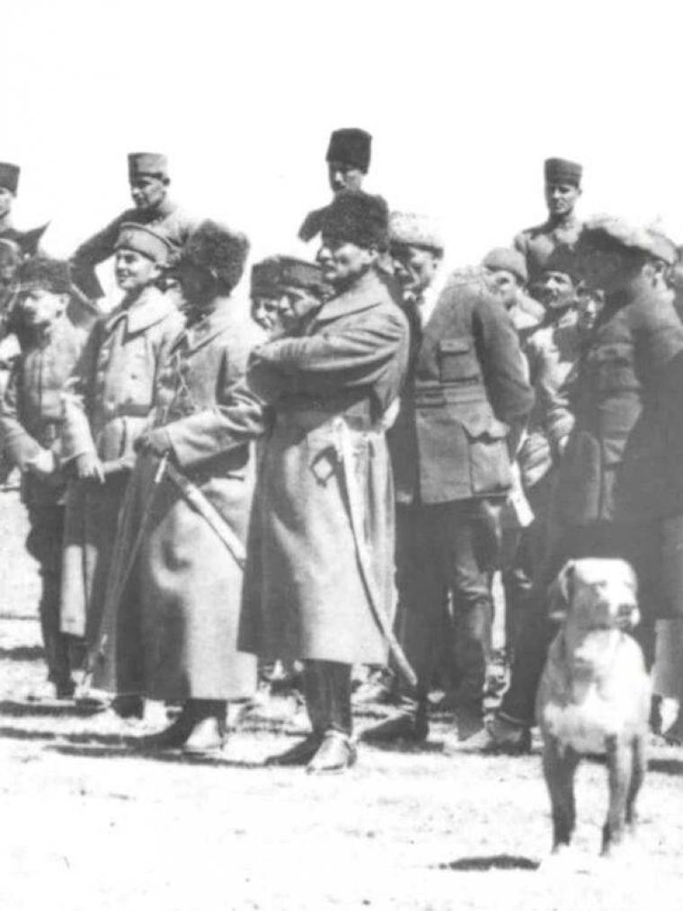 ATATÜRK'ÜN BİRBİRİNDEN GÜZEL FOTOĞRAFLARI 54