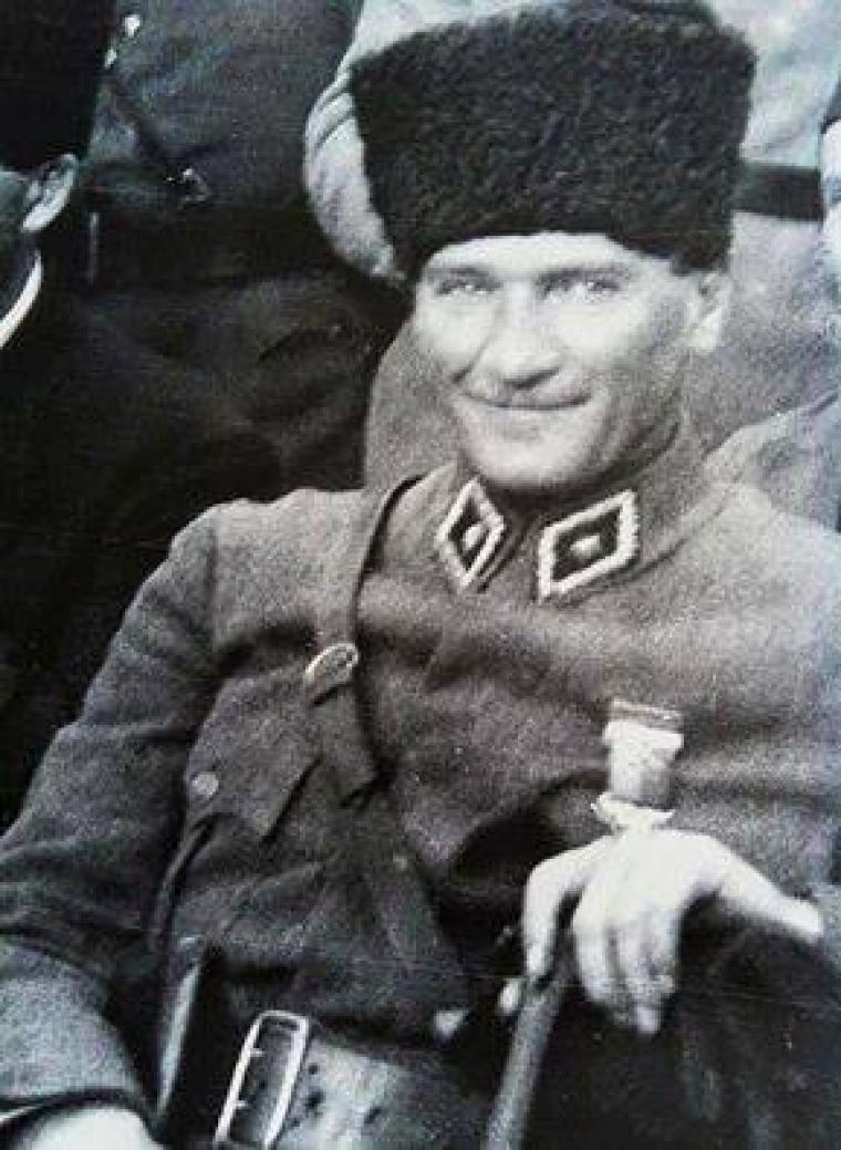 ATATÜRK'ÜN BİRBİRİNDEN GÜZEL FOTOĞRAFLARI 49