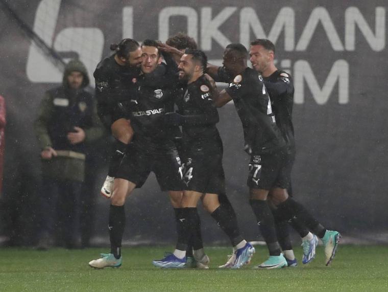 Beşiktaş’a Pendik sürprizi 18