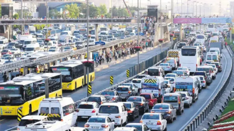 İstanbul'da canlı yol trafik yoğunluğu nasıl, Avrupa ve Anadolu Yakası'nda trafik ne durumda? 5