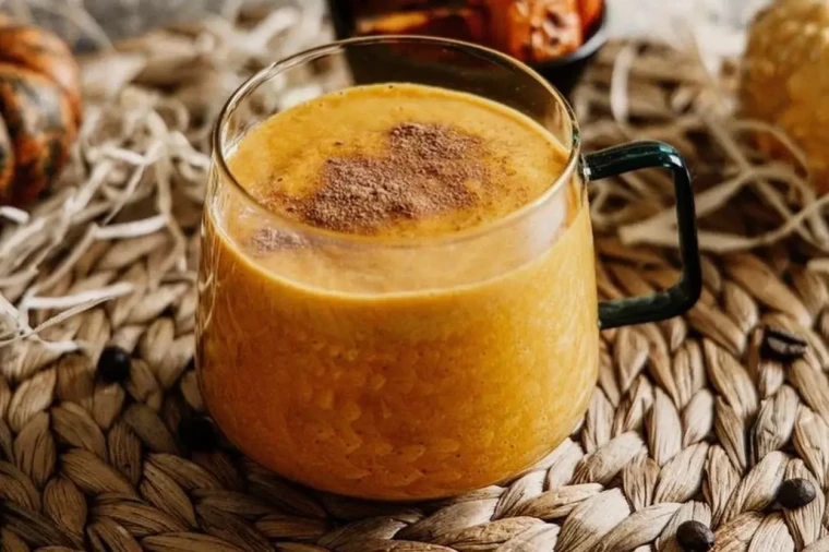 Dünya para harcamadan orjinal Pumpkin Spice Latte'yi (Balkabaklı Latte) evinizde daha ucuz ve orjinal tarifiyle deneyin! 3