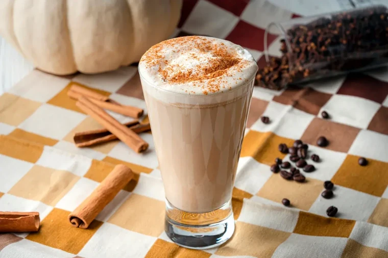 Dünya para harcamadan orjinal Pumpkin Spice Latte'yi (Balkabaklı Latte) evinizde daha ucuz ve orjinal tarifiyle deneyin! 9