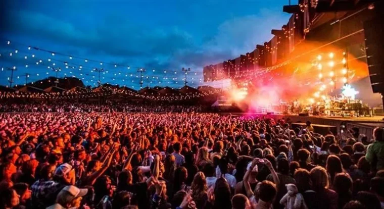 2025 yılbaşı konserlerinde hangi sanatçı nerde sahne alacak? 3