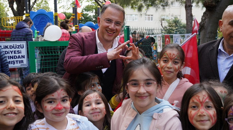 Başkan Çalık, Beylikdüzü'nde komşularıyla buluştu