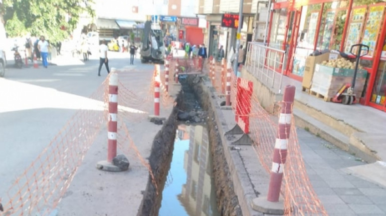 Bağlantı kabloları yeniden çekiliyor