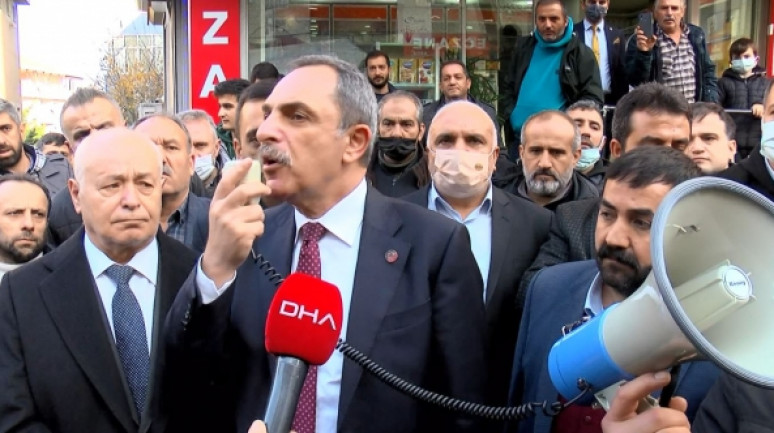 Gaziosmanpaşa'daki pazarcılar: Yeni pazar yerine gitmeyeceğiz!