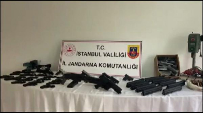 Küçükçekmece'de silah imal edilen tornacıya jandarmadan baskın 