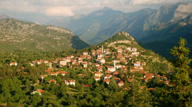 Dünyanın En İyi Turizm Köyü seçildi! Ormana nerede?