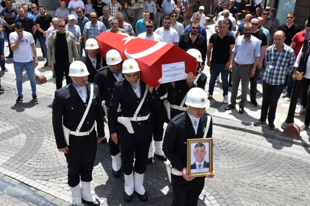 Meslektaşı tarafından şehit edilen polis, Kırklareli'nde toprağa verildi