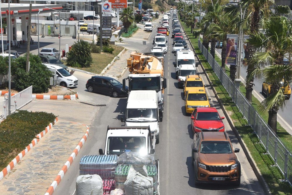 Bodrum'a 3,5 günde 50 binden fazla araç giriş yaptı