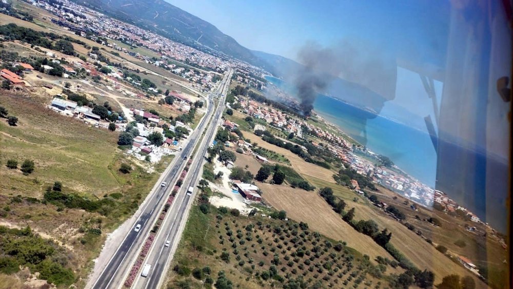 İzmir'deki yangın kontrol altına alındı