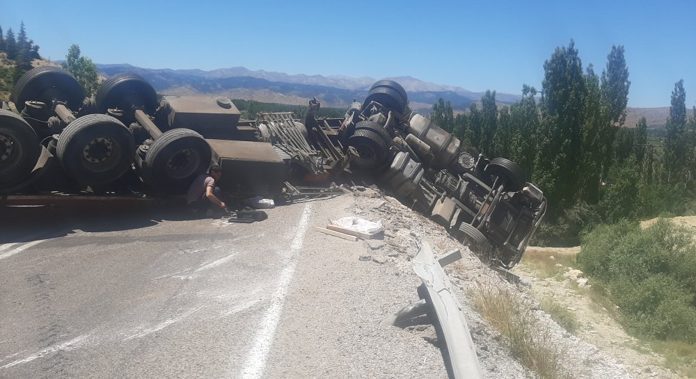 Kahramanmaraş'ta meydana gelen kazada yol 2 saat kapandı