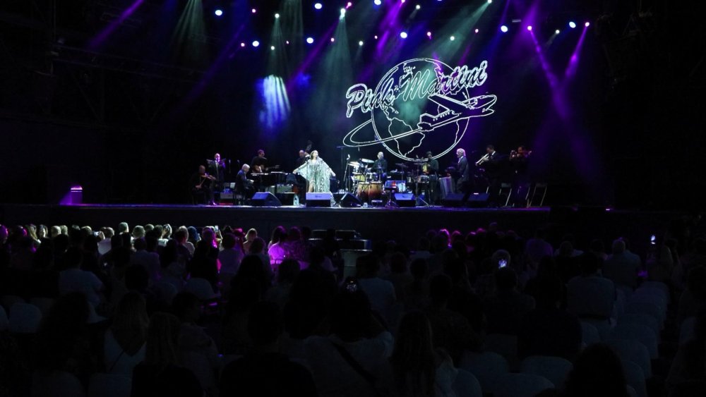 Pink Martini İstanbul’da sevenleriyle buluştu