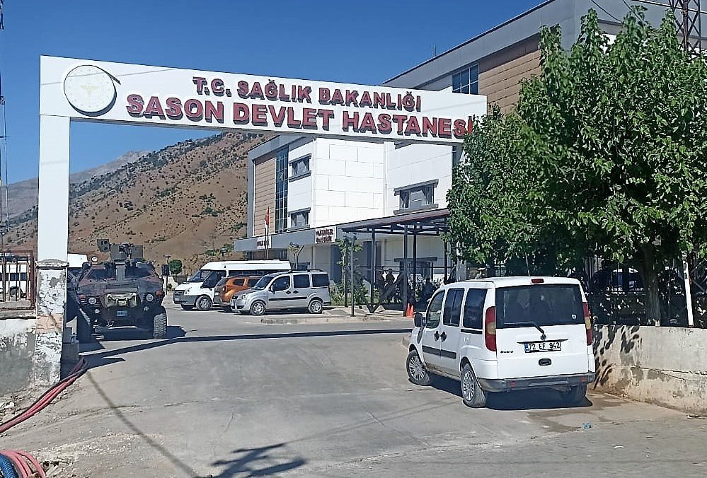 Damatla kayınpeder çatıştı: 3 yaralı