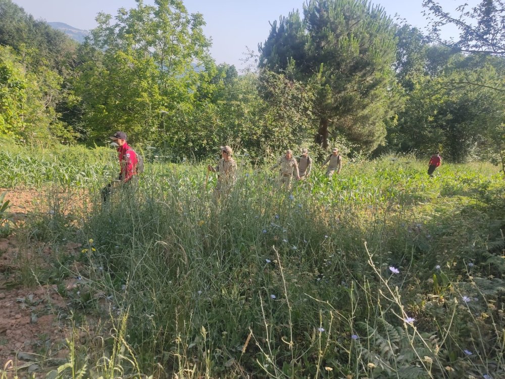 Korhan Berzeg'i arama çalışmalarında 22'nci gün: Su kuyularında iz arandı