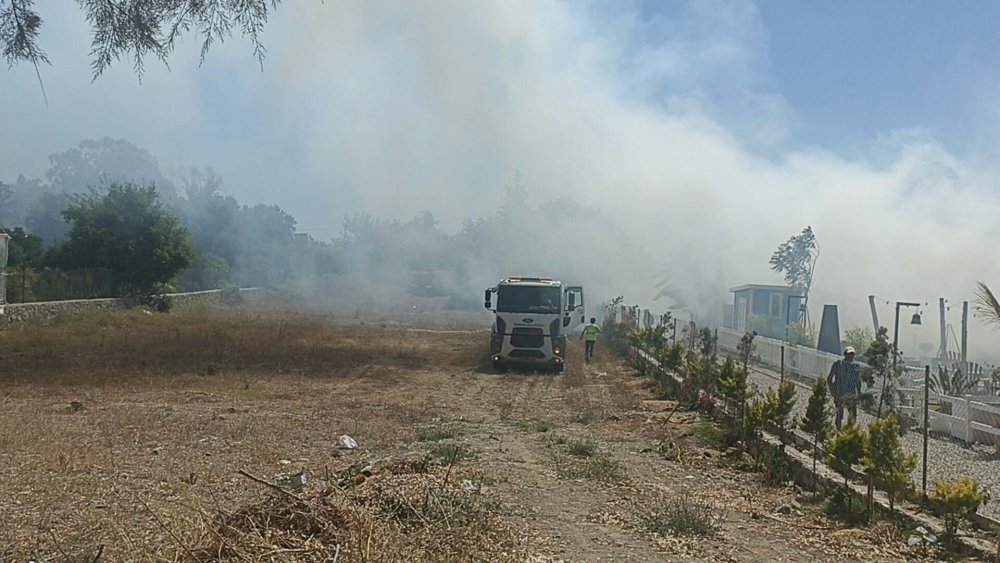 Bodrum'da çıkan yangın, 'tiny house'lara sıçradı