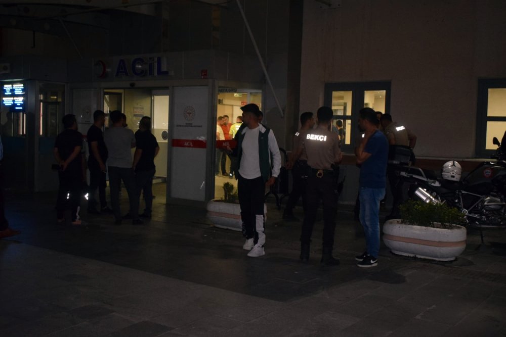 İhbara giden yunus ekibi otomobille çarpıştı: 1’i ağır 2 polis yaralı