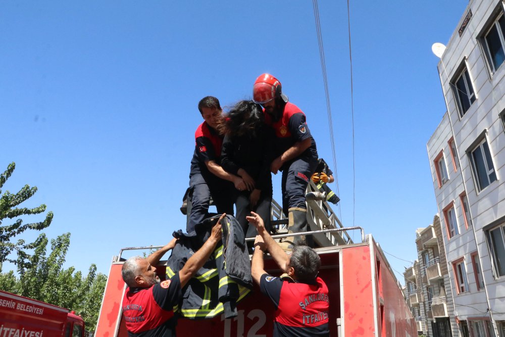 4 katlı binada can pazarı: 5 kişi etkilendi