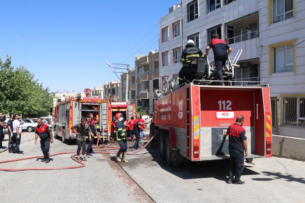 4 katlı binada can pazarı: 5 kişi etkilendi