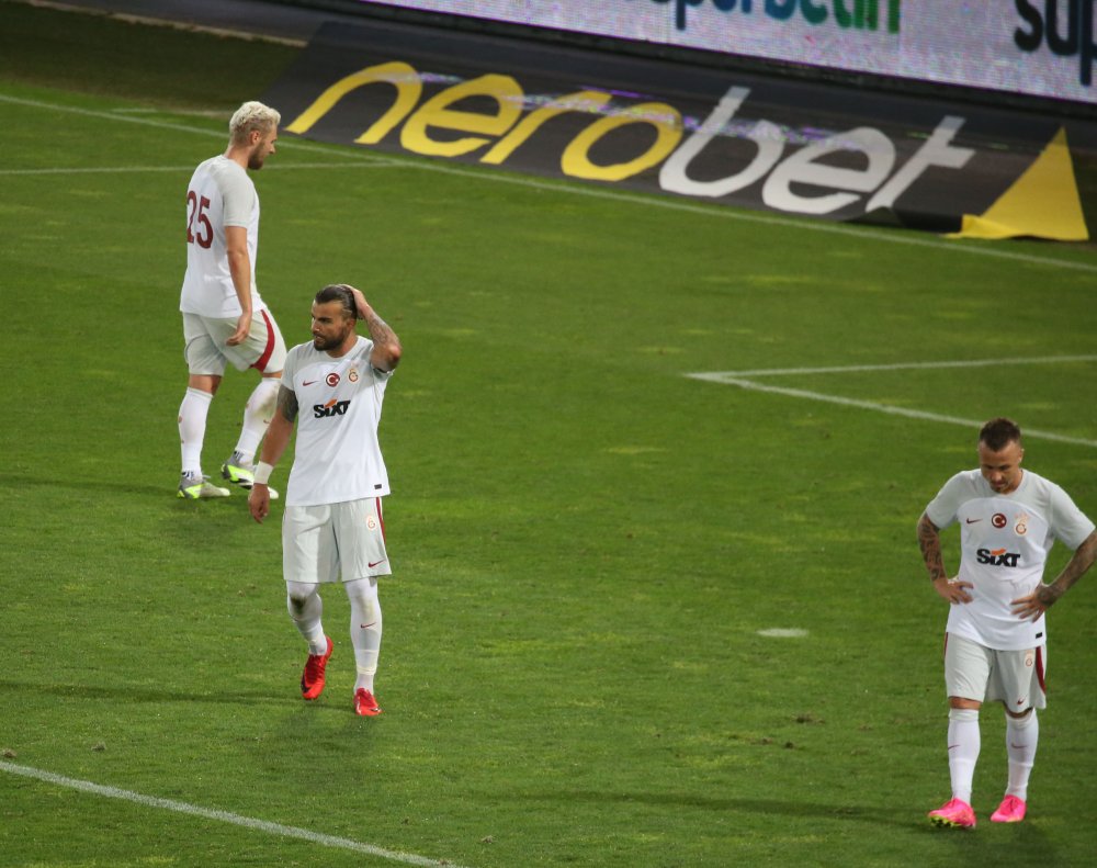 Galatasaray hazırlık maçında istediğini alamadı