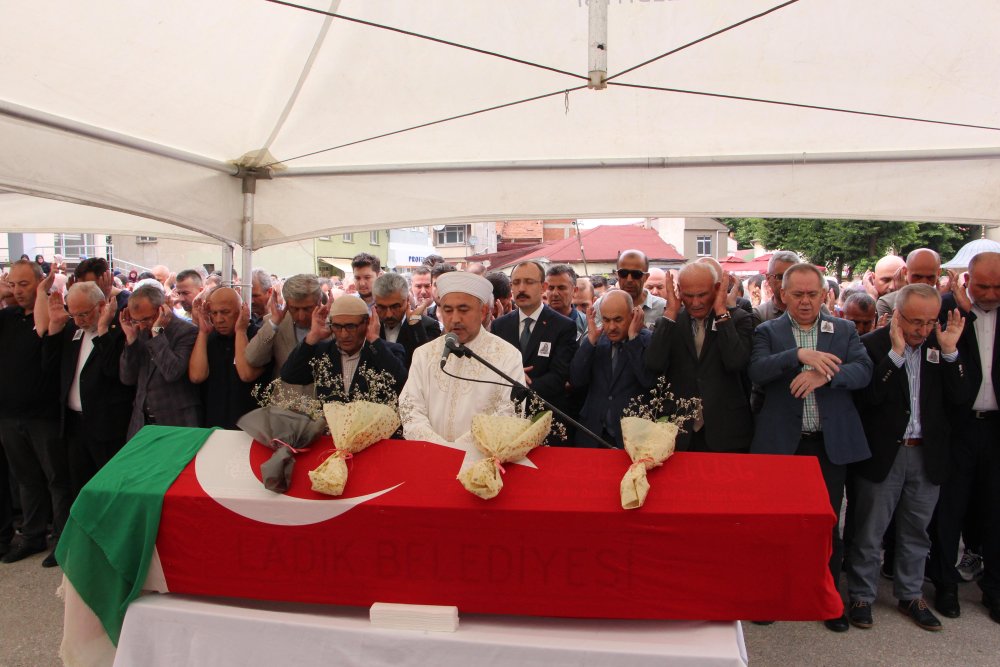 Ladik Belediye Başkanı toprağa verildi