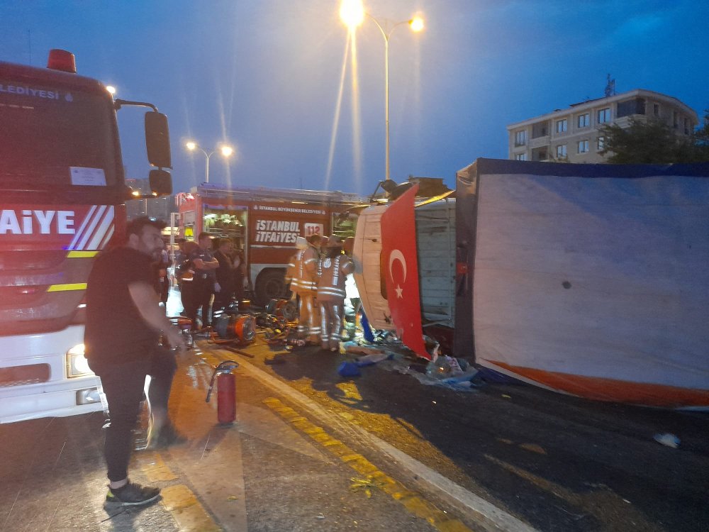 TEM bağlantı yolunda feci kaza: 1 ölü 1 yaralı