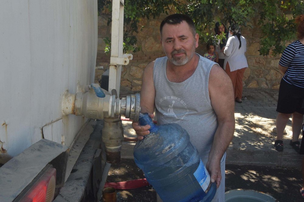 Ünlü turistik ilçede vatandaşlar mağdur: Tankerle su dönemi