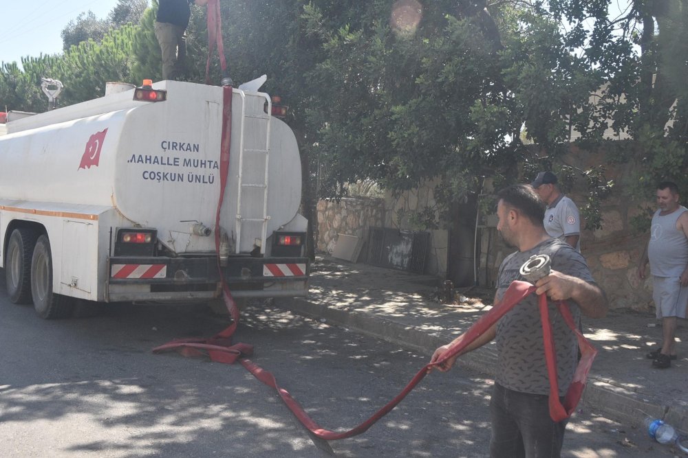 Ünlü turistik ilçede vatandaşlar mağdur: Tankerle su dönemi