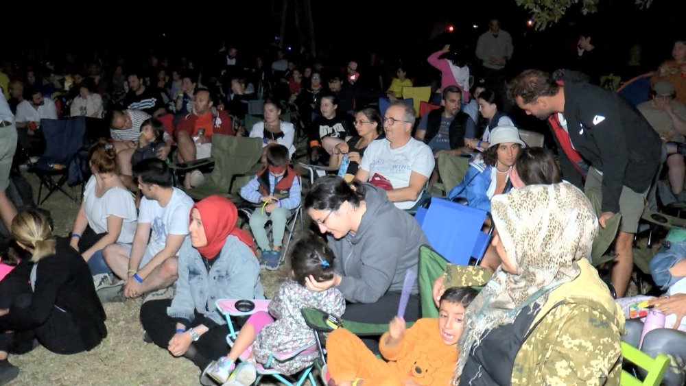 İstanbul'da meteor yağmuru böyle izlendi