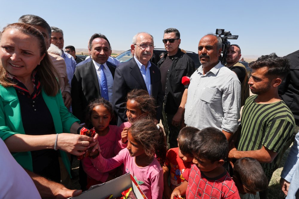 Kılıçdaroğlu: Siyaset, kendi ülkesine kendi insanına sahip çıkmak demektir