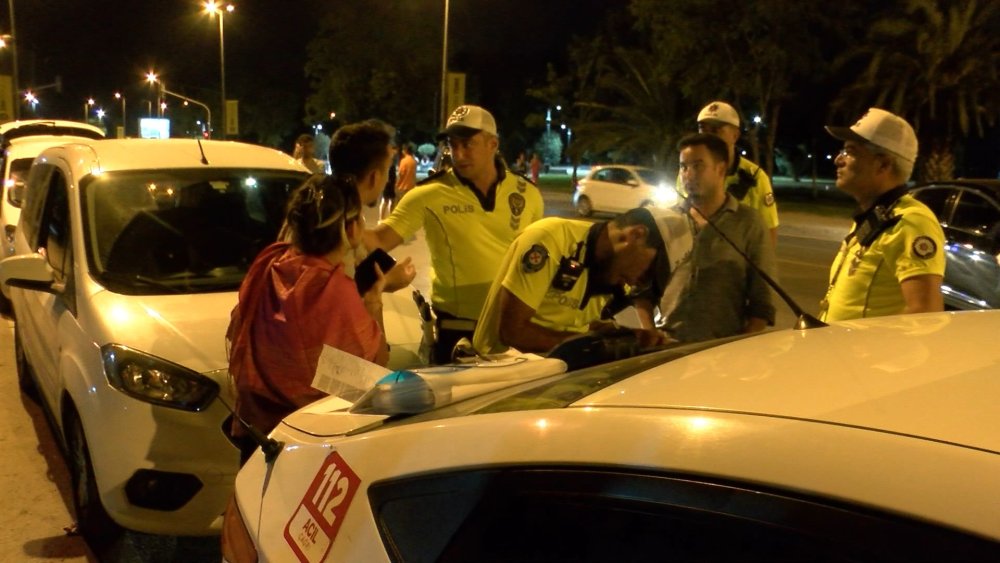 Alkollü sürücü polislere zor anlar yaşattı