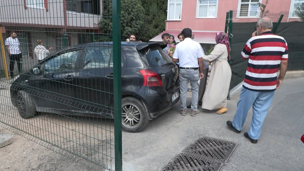 Mahallede çit gerginliği