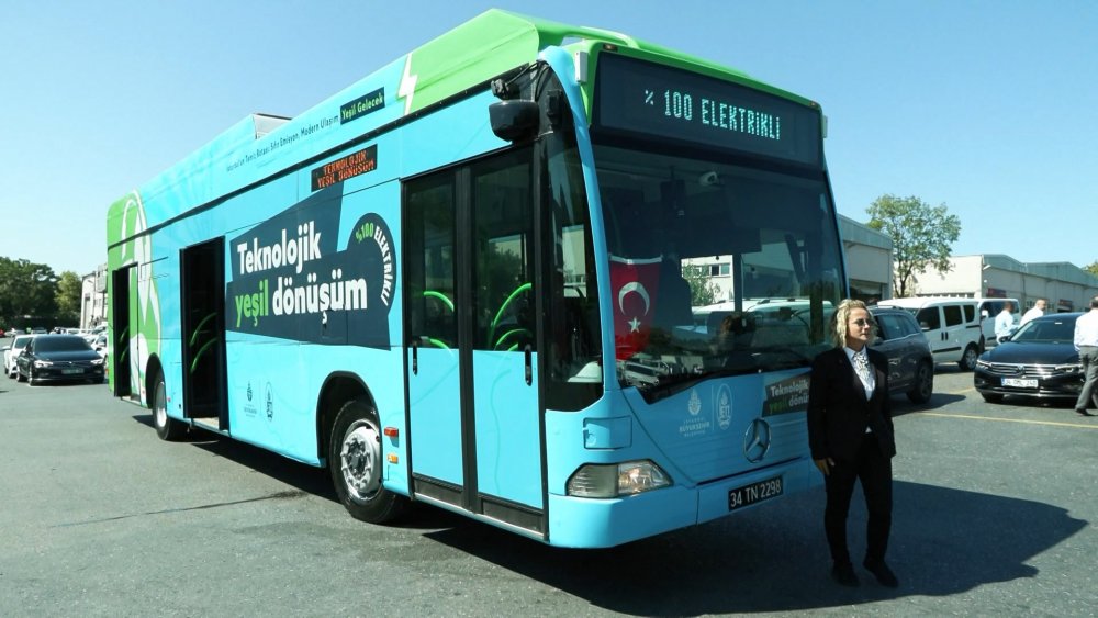 İmamoğlu 'elektrikli otobüs dönüşüm' toplantısına katıldı