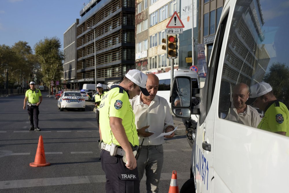 Okul servislerine denetim sürüyor