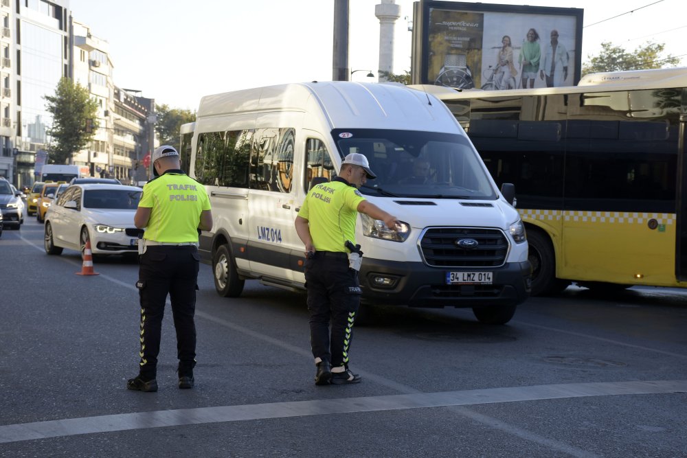 Okul servislerine denetim sürüyor