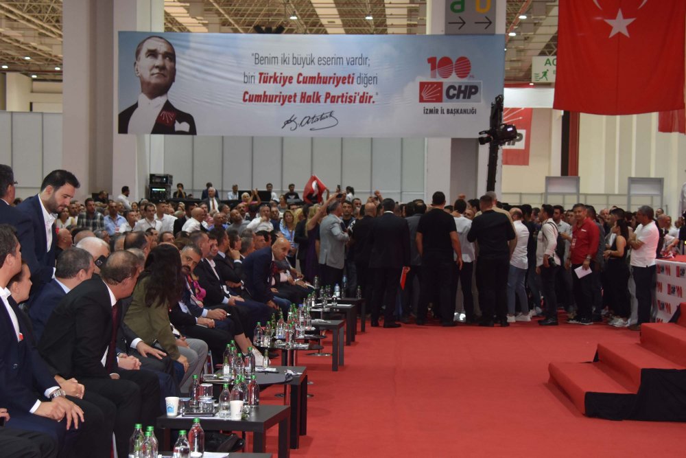 Özgür Özel 'Kılıçdaroğlu' sloganlarına sessiz kalmadı: 'Beni Soylu susturamadı...'