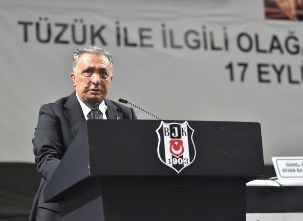 Beşiktaş'ta Olağanüstü Genel Kurul Toplantısı yapıldı