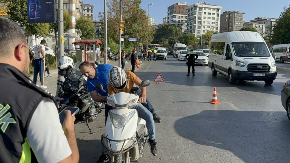 Motosiklet sürücülerine denetim: Kural ihlali yapanlara ceza