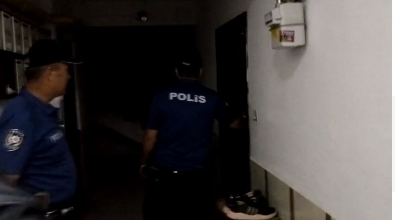 Gökyüzündeki uyduları görünce paniğe kapıldı, polisleri yardıma çağırdı!