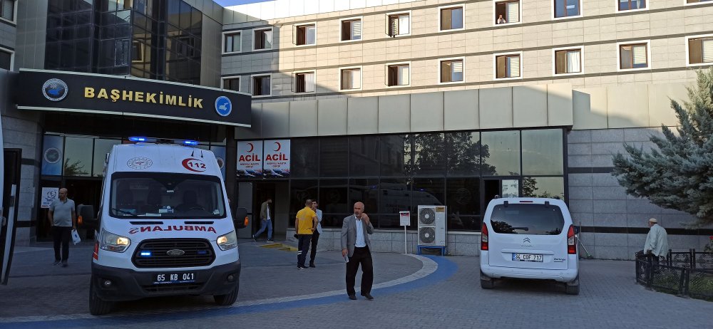 Hasta yakınları tarafından darbedilen asistan doktor yoğun bakımda: 'Hekime şiddet asla bağışlanamaz'