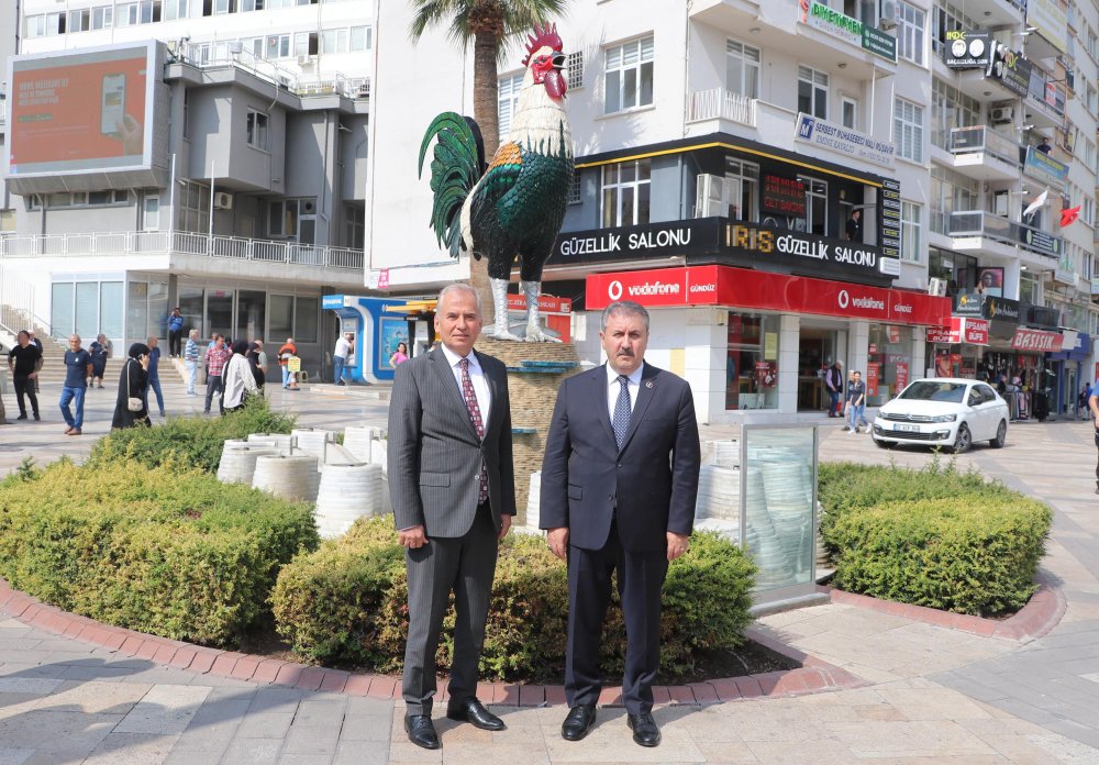 Destici'nin ziyaretinde bomba paniği! 'Şüpheli sefer tası' fünyeyle patlatıldı