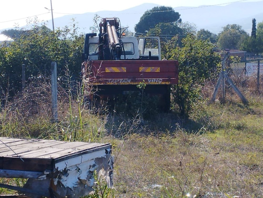 Vincin freni boşaldı; araçtan atlayan 2 kişiden 1'i öldü